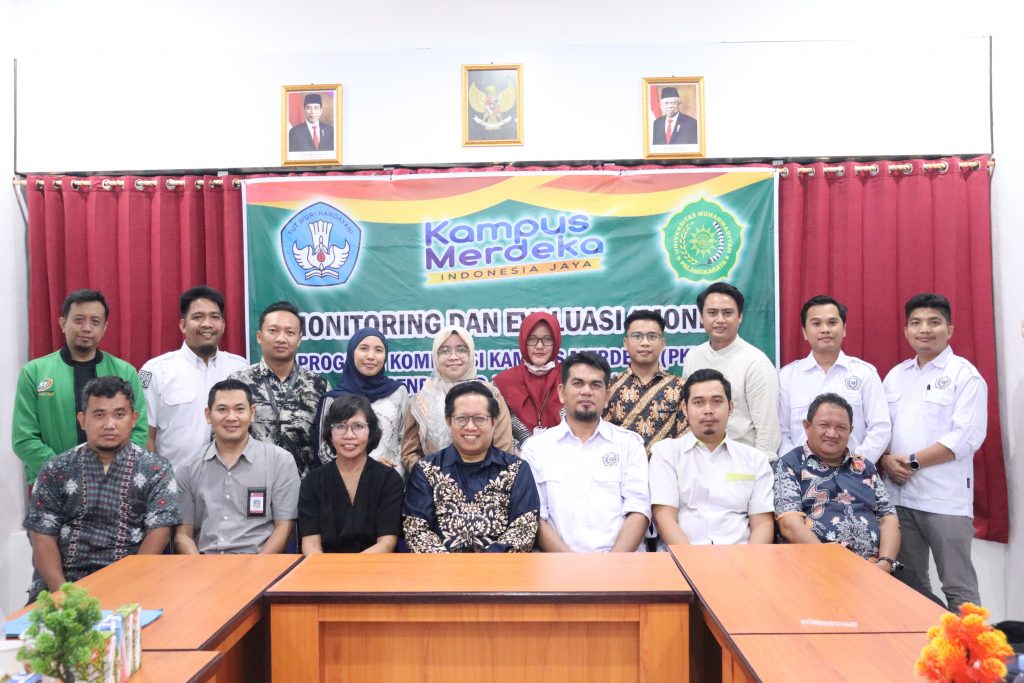 MONITORING DAN EVALUASI MONEV PROGRAM KOMPETISI KAMPUS MERDEKA PKKM